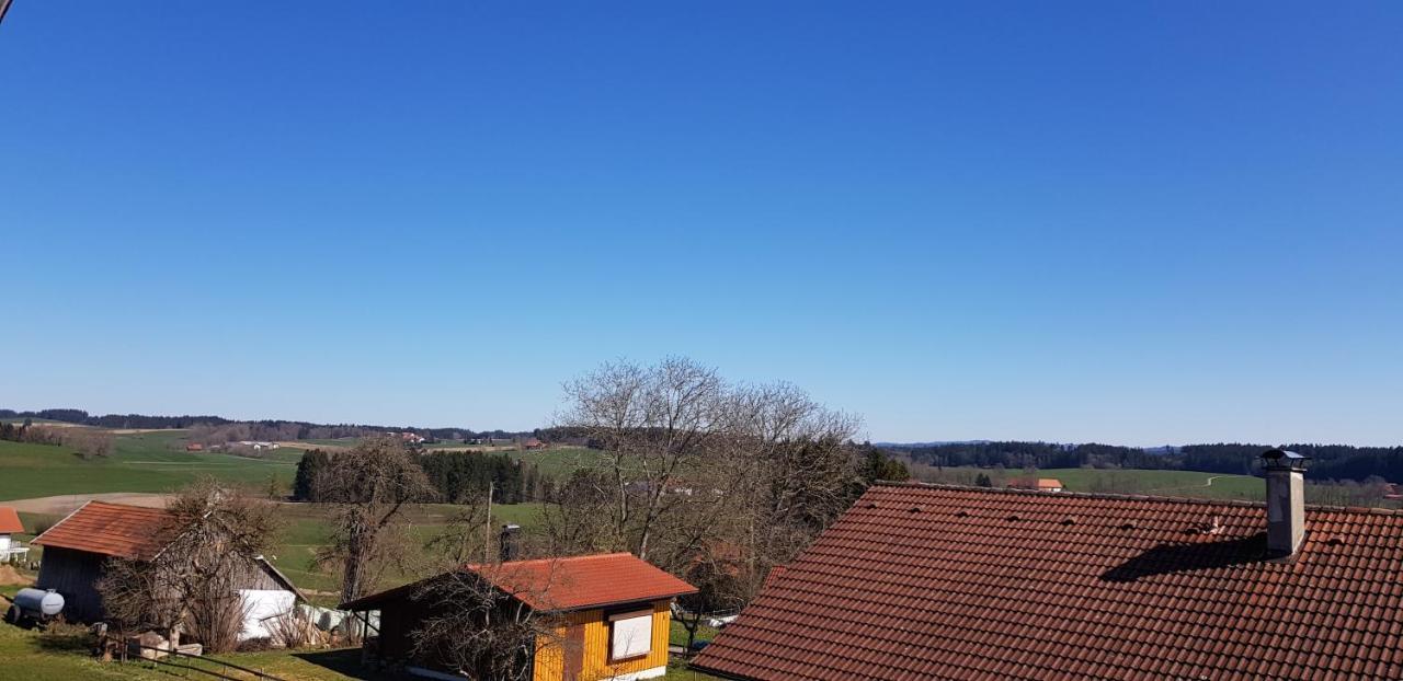 Leutkirch im AllgäuAlpenblickアパートメント エクステリア 写真