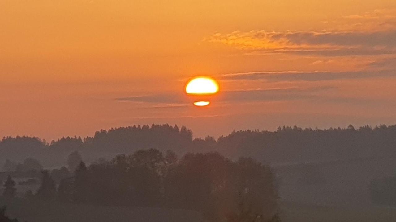 Leutkirch im AllgäuAlpenblickアパートメント エクステリア 写真